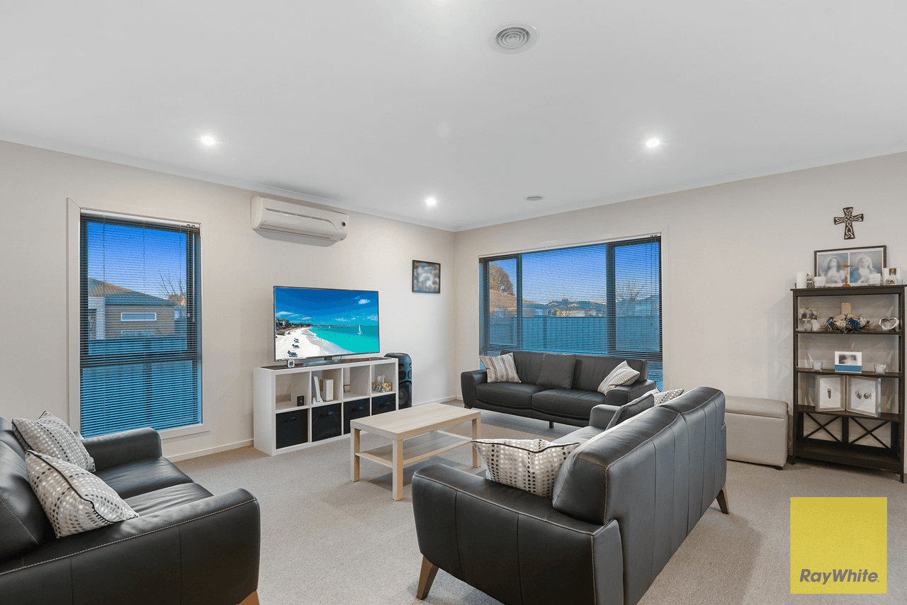 1 Prichard Walk, POINT COOK, VIC 3030