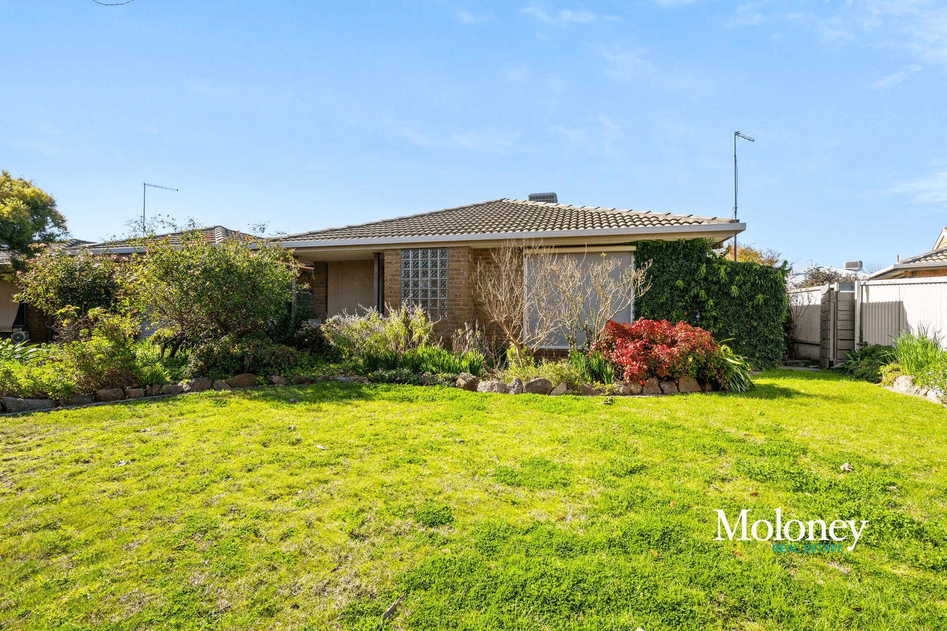 2/1 Banksia Drive, Corowa, NSW 2646