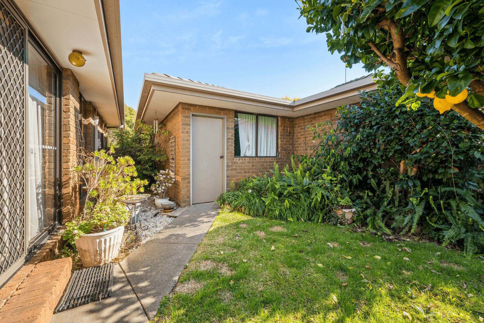 2/1 Banksia Drive, Corowa, NSW 2646