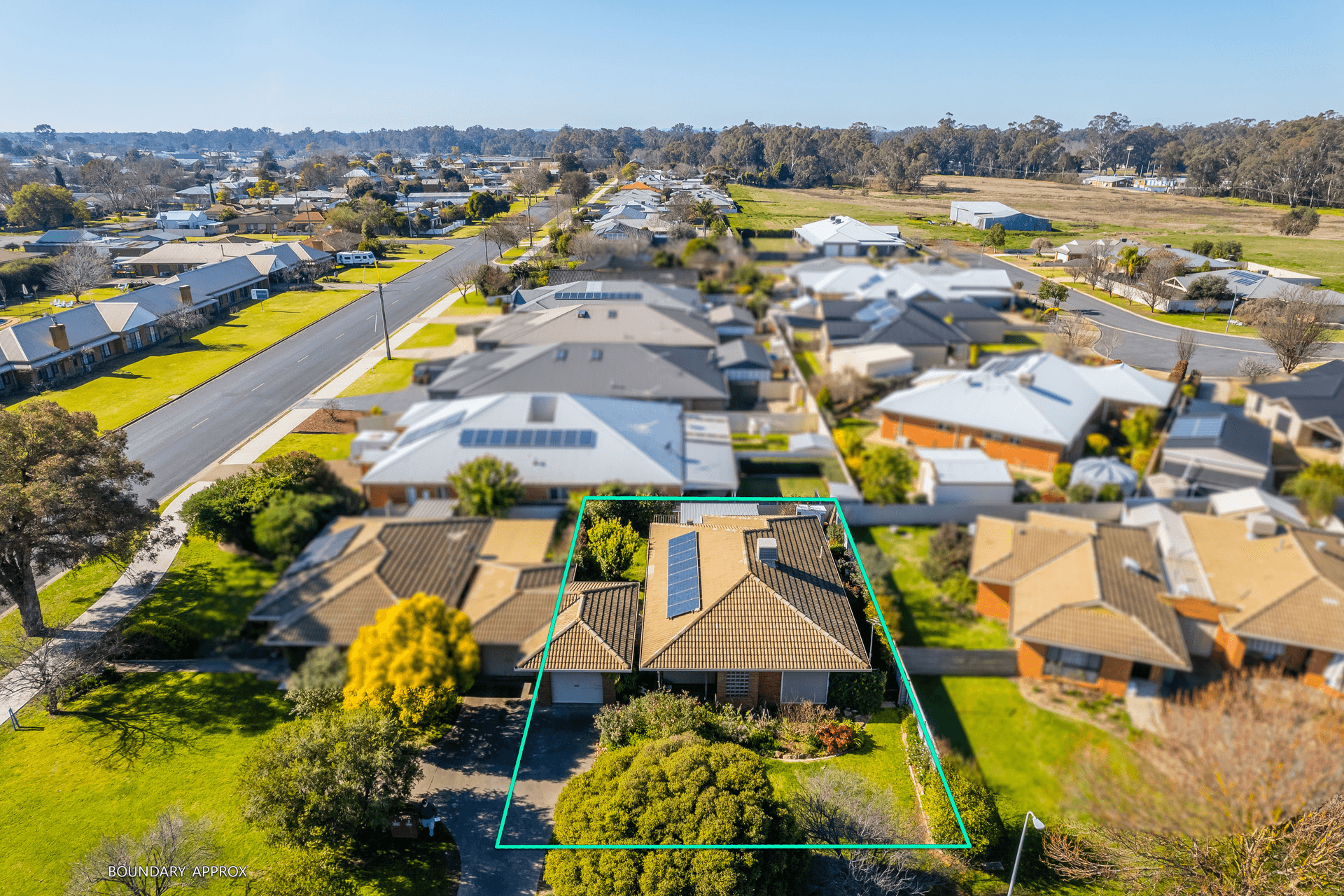 2/1 Banksia Drive, Corowa, NSW 2646