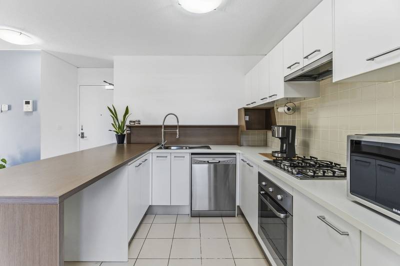 3210/111 Lindfield Road, HELENSVALE, QLD 4212