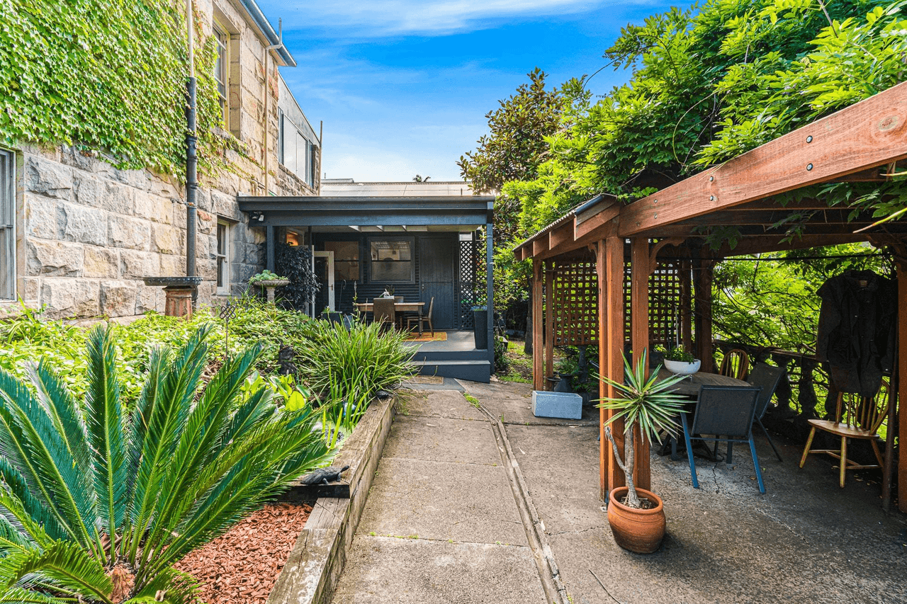 2 Karoola Street, Brooklyn, NSW 2083