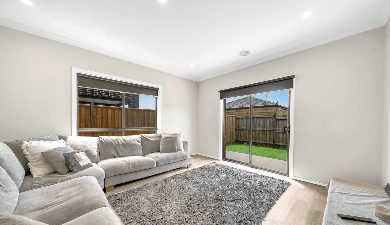 20 Juliete Street, STRATHTULLOH, VIC 3338