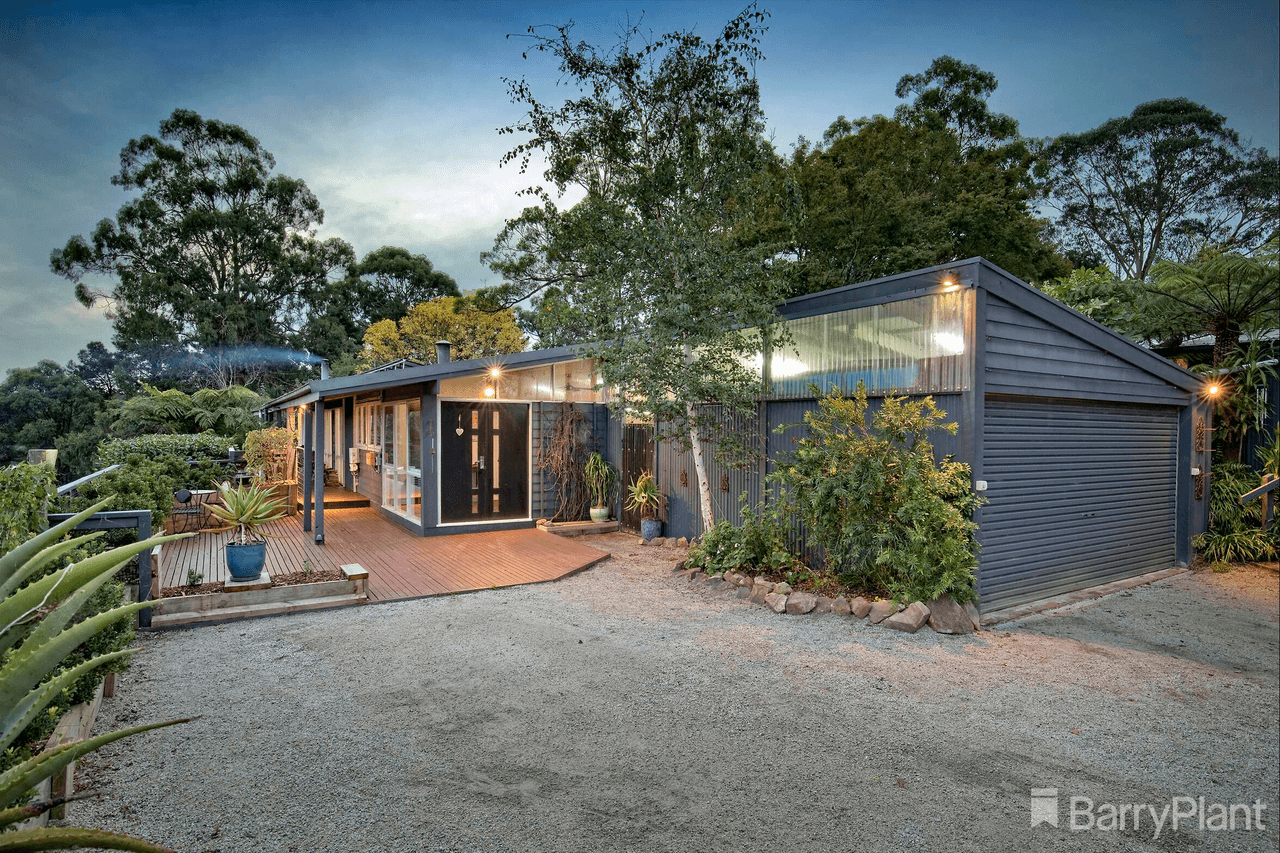 16 Cloverleigh Avenue, EMERALD, VIC 3782