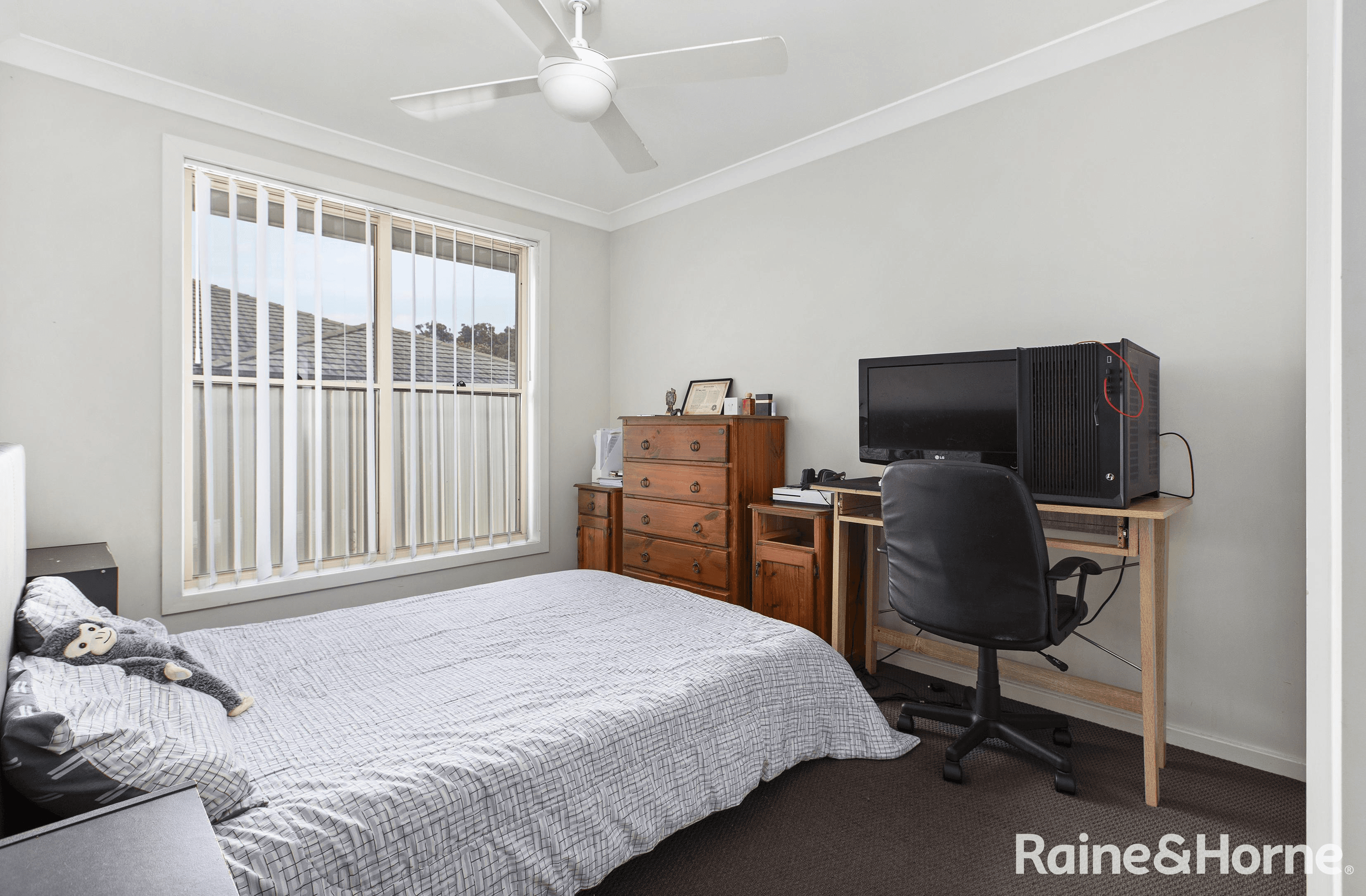 50 Craighill Crescent, CAMERON PARK, NSW 2285