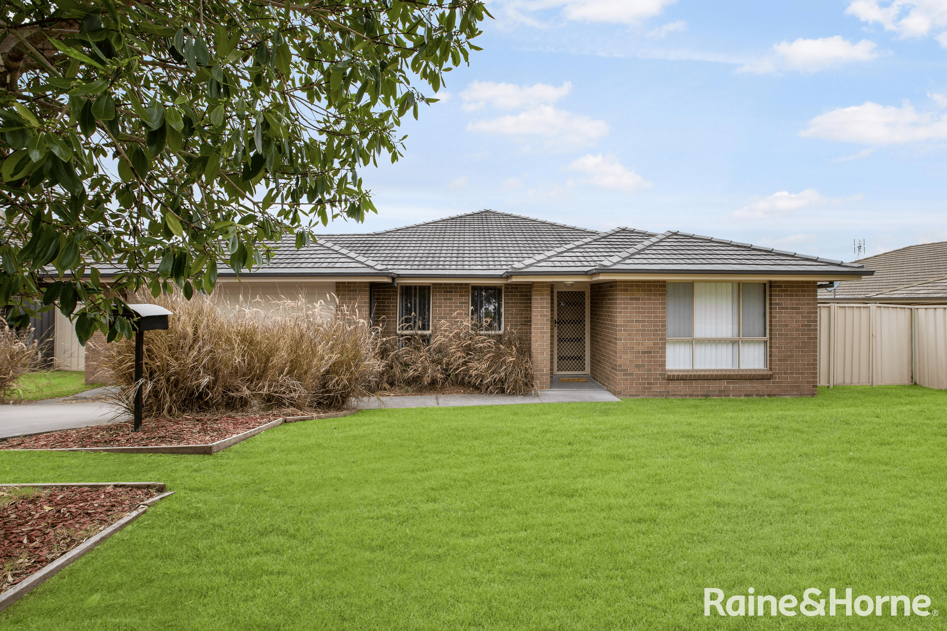 50 Craighill Crescent, CAMERON PARK, NSW 2285