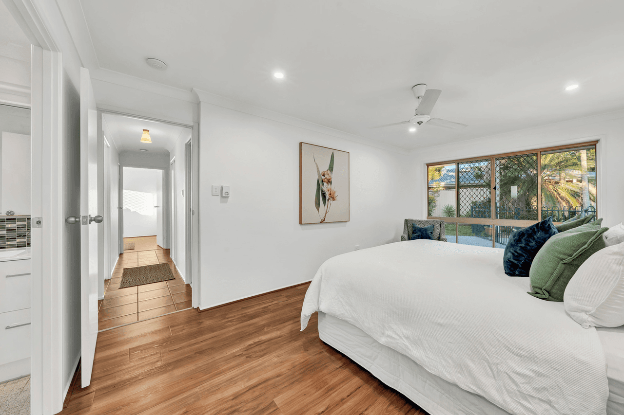 16 Tulloch Drive, Wellington Point, QLD 4160