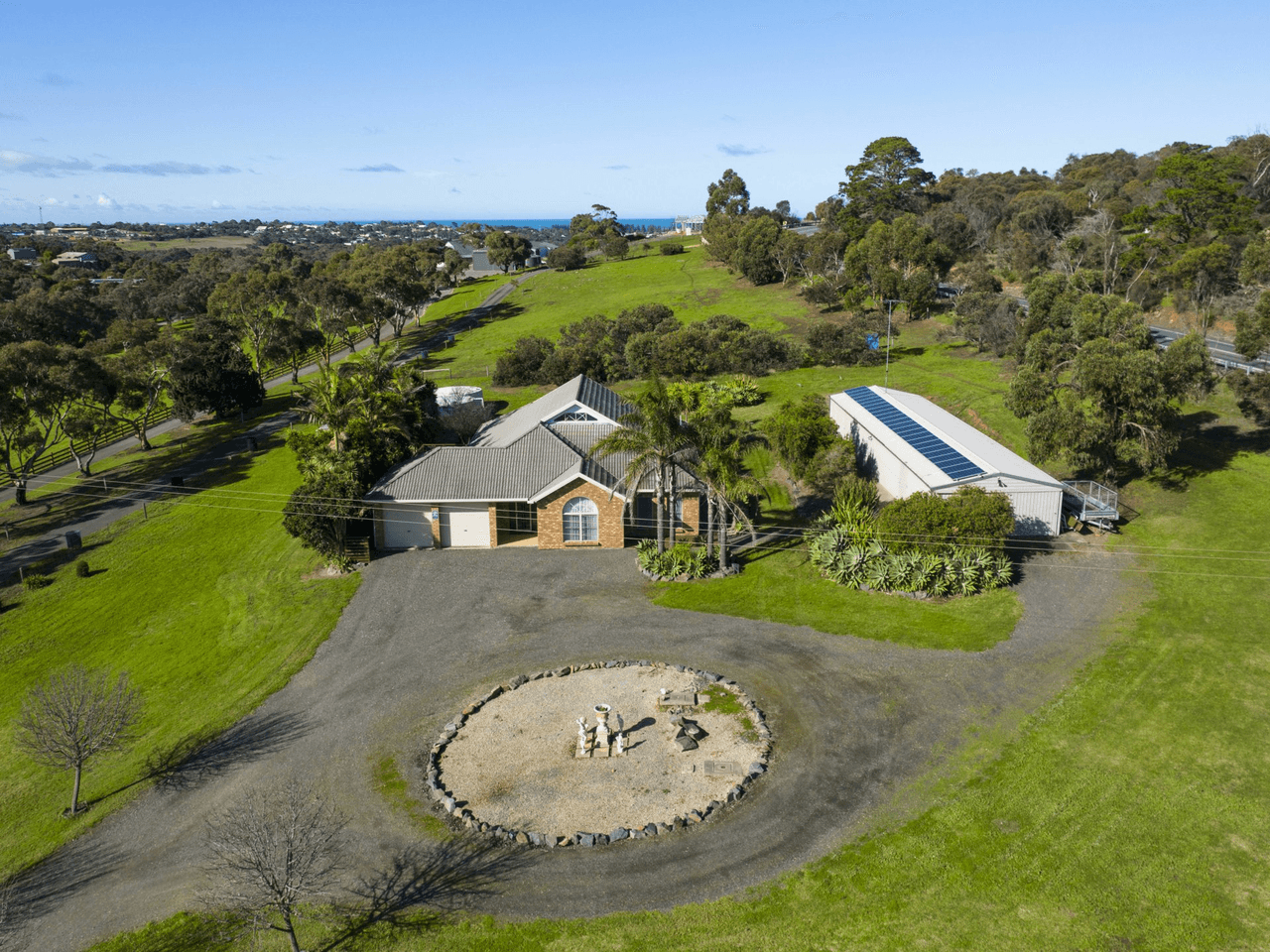 12 Swains Crossing Road, VICTOR HARBOR, SA 5211