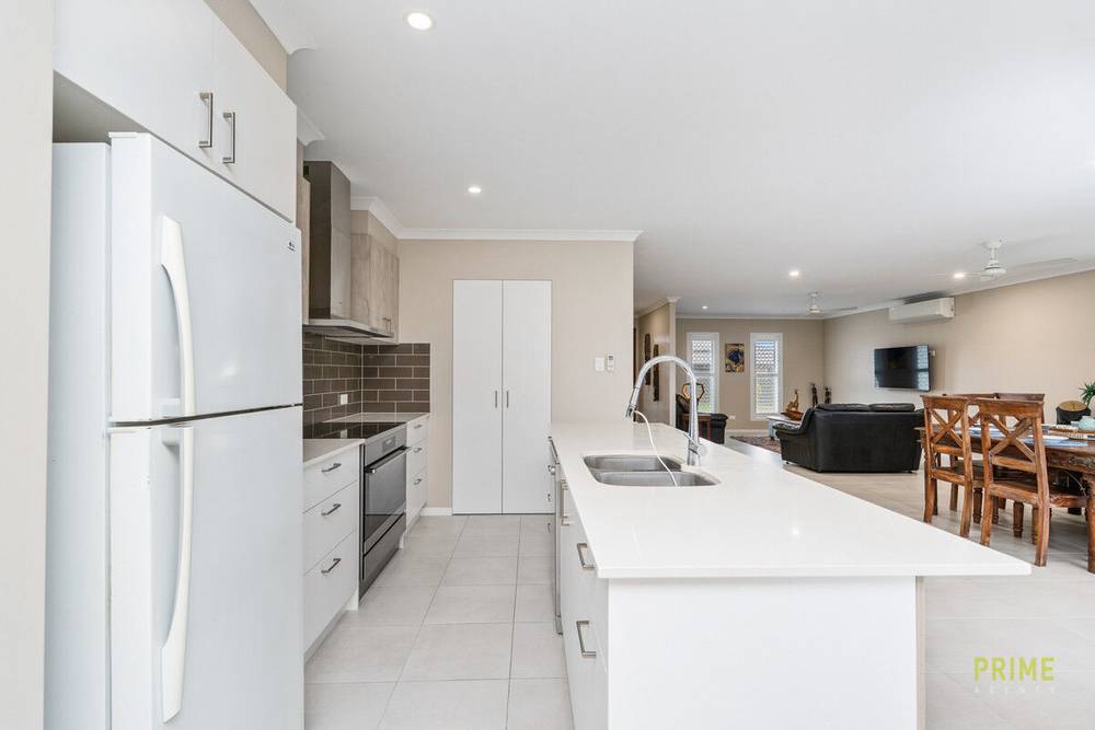 12 Louis Way, Kawungan, QLD 4655