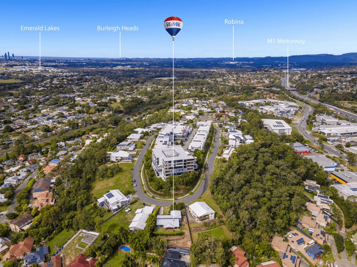 32 John Francis Drive, CARRARA, QLD 4211