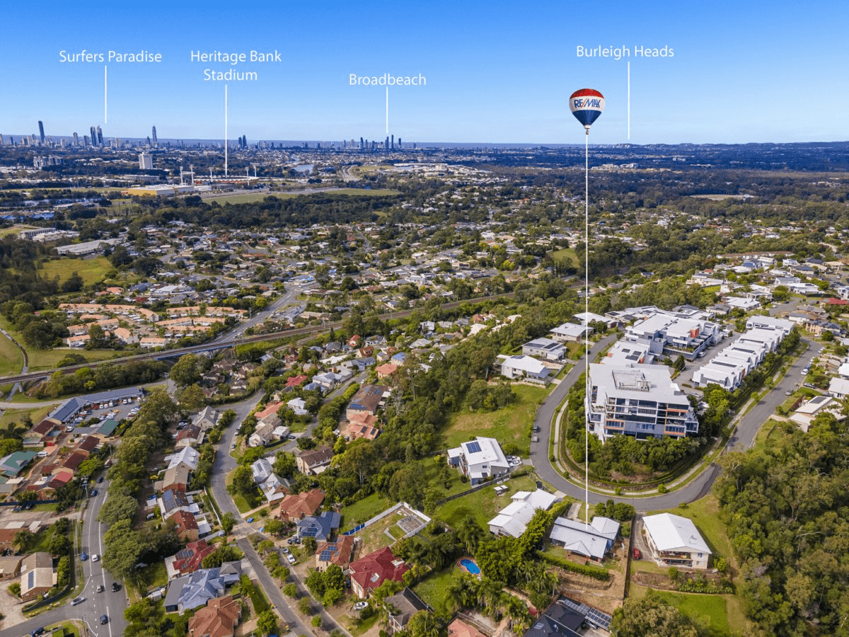 32 John Francis Drive, CARRARA, QLD 4211