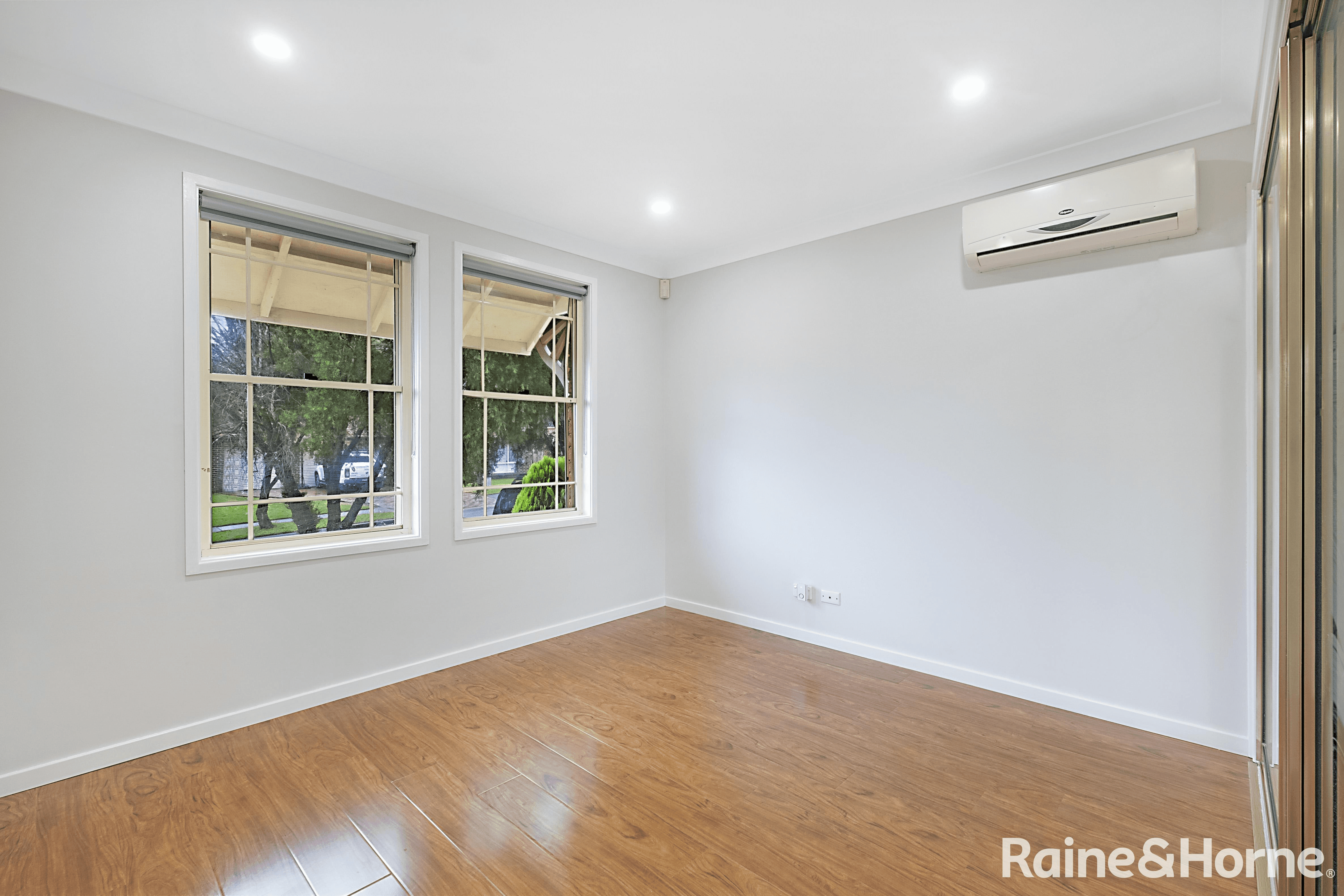 11b Aylward Avenue, QUAKERS HILL, NSW 2763