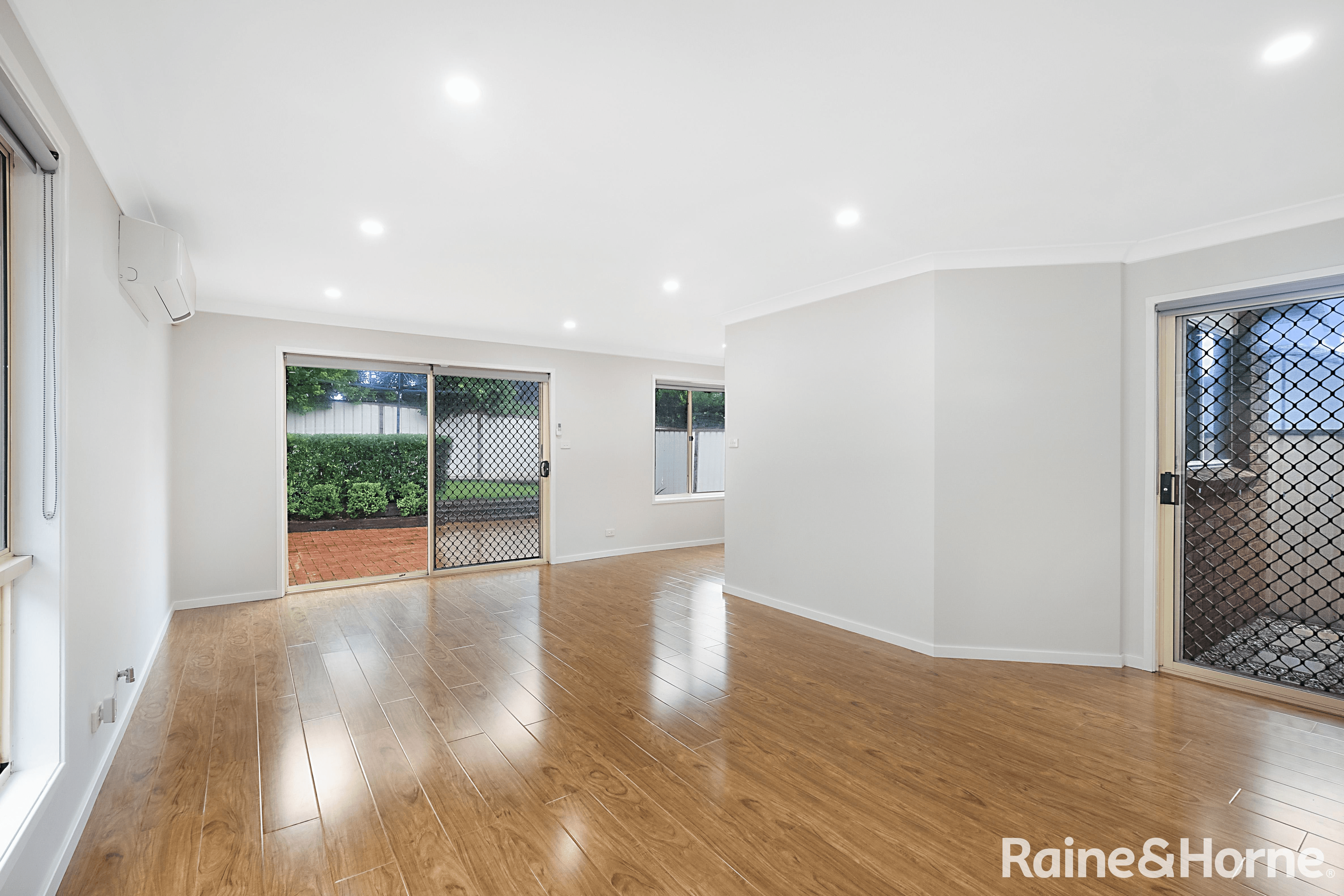 11b Aylward Avenue, QUAKERS HILL, NSW 2763