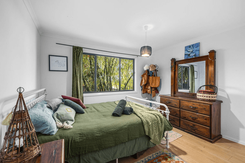 8 Figwood Drive, BELLINGEN, NSW 2454