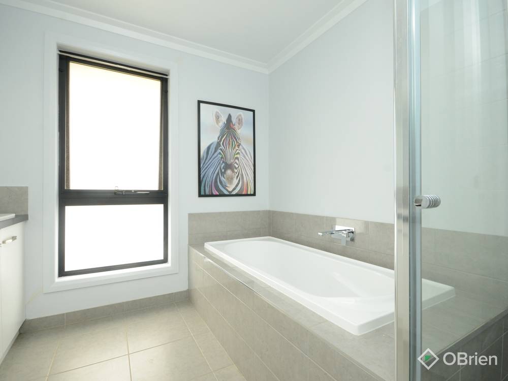 4 Koraleigh View, Nicholson, VIC 3882