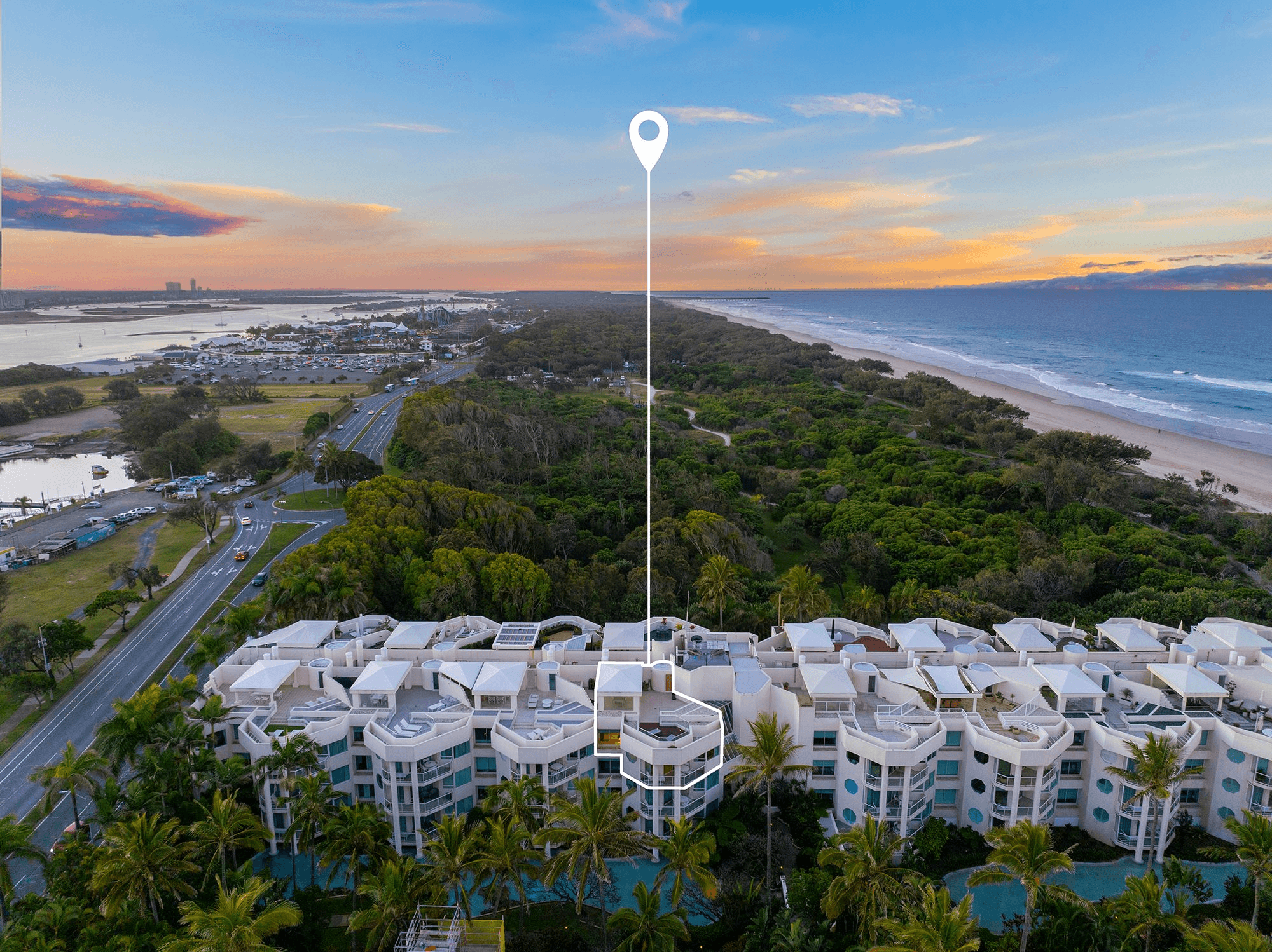 Villa 37/Pacific Mirage 135 Seaworld Drive, MAIN BEACH, QLD 4217