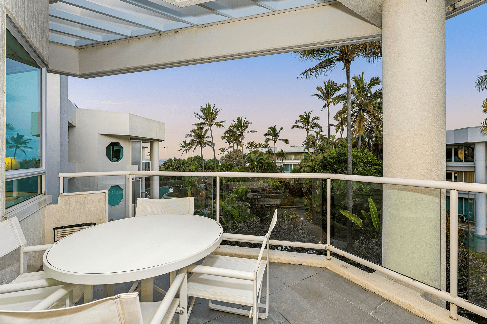 Villa 37/Pacific Mirage 135 Seaworld Drive, MAIN BEACH, QLD 4217