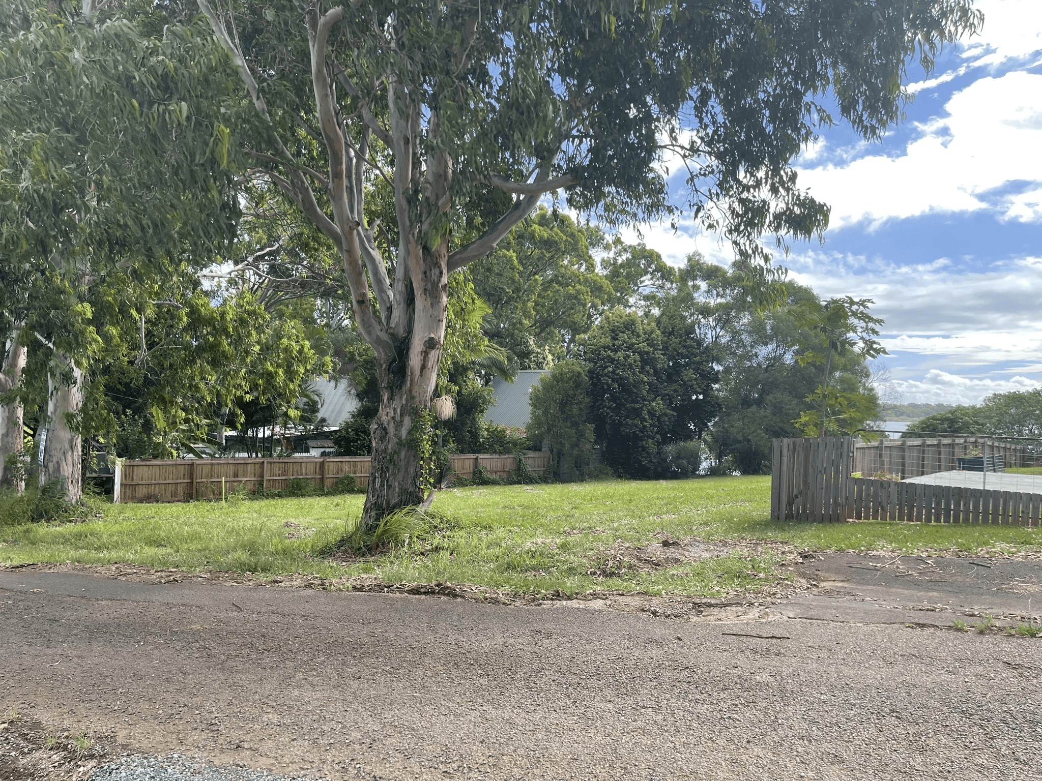 10 Thompson Esp, Russell Island, QLD 4184