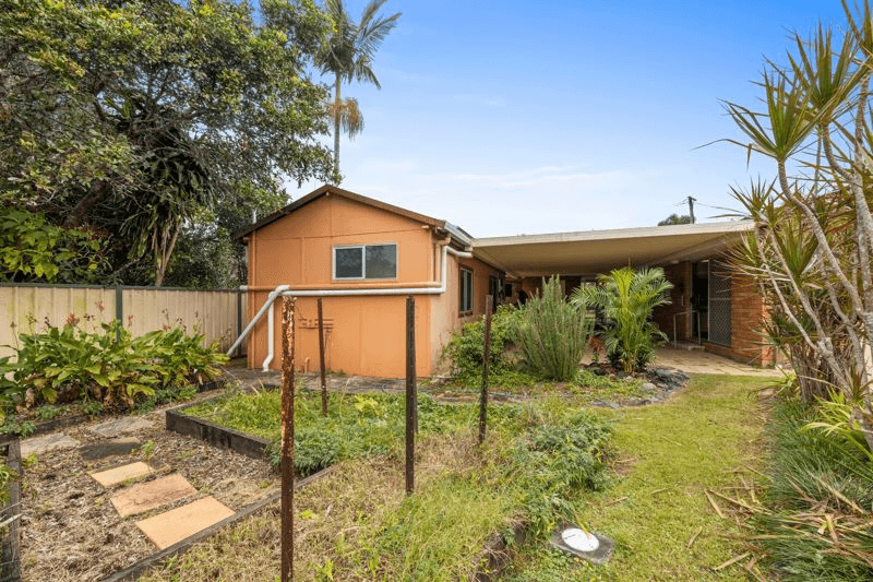 4 Yellow Rock Road, URUNGA, NSW 2455