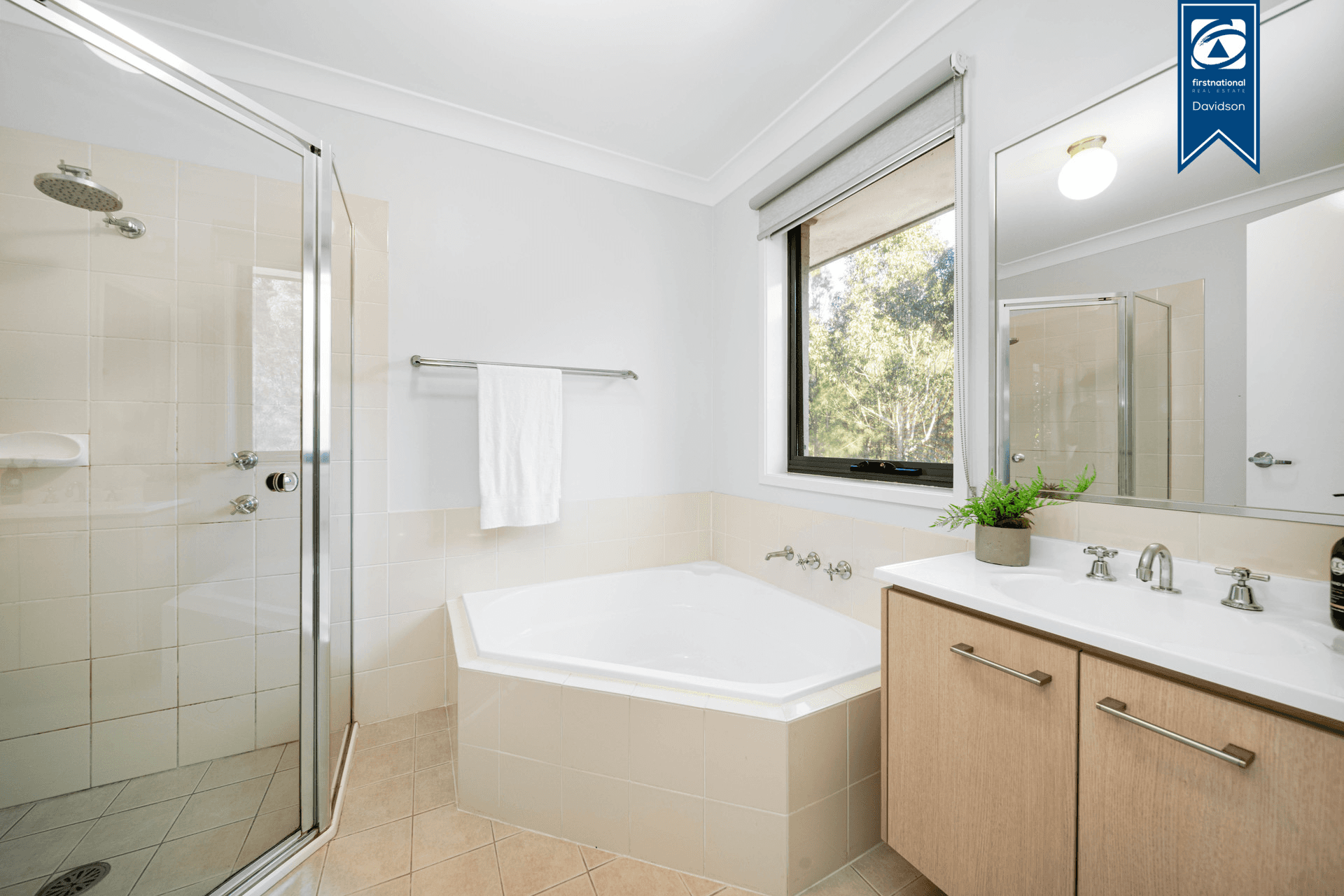 27 Parkwood Road, Holsworthy, NSW 2173