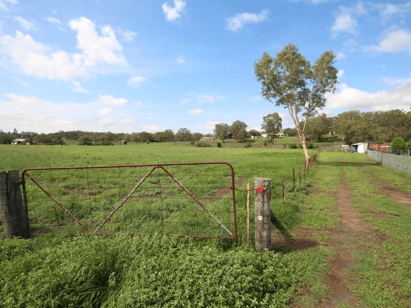 85 River Road, BLANDFORD, NSW 2338