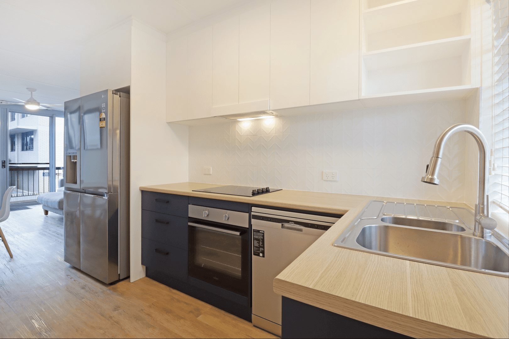 11/27 Burgess Street, KINGS BEACH, QLD 4551