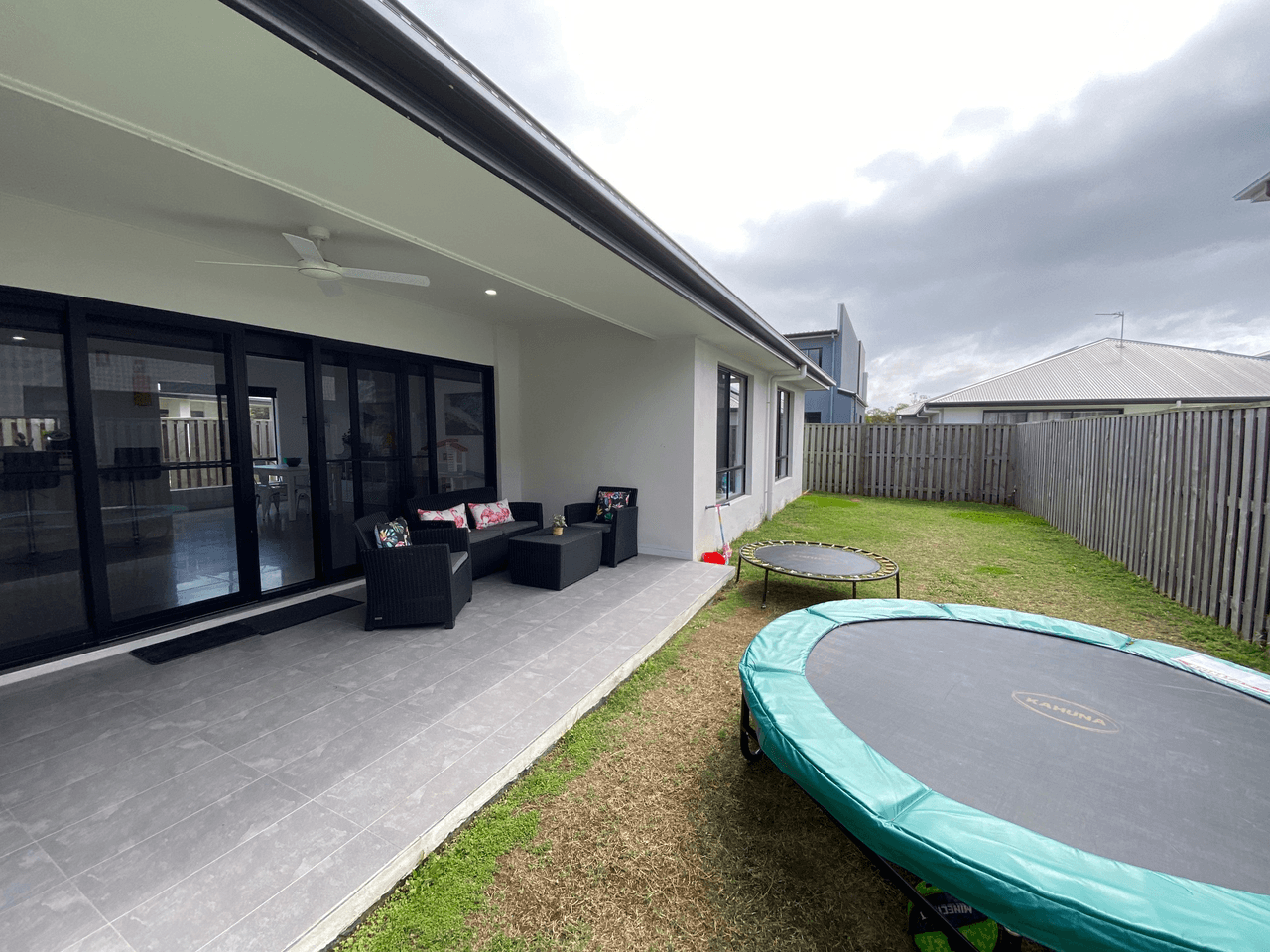 22 Jade Way, HELENSVALE, QLD 4212