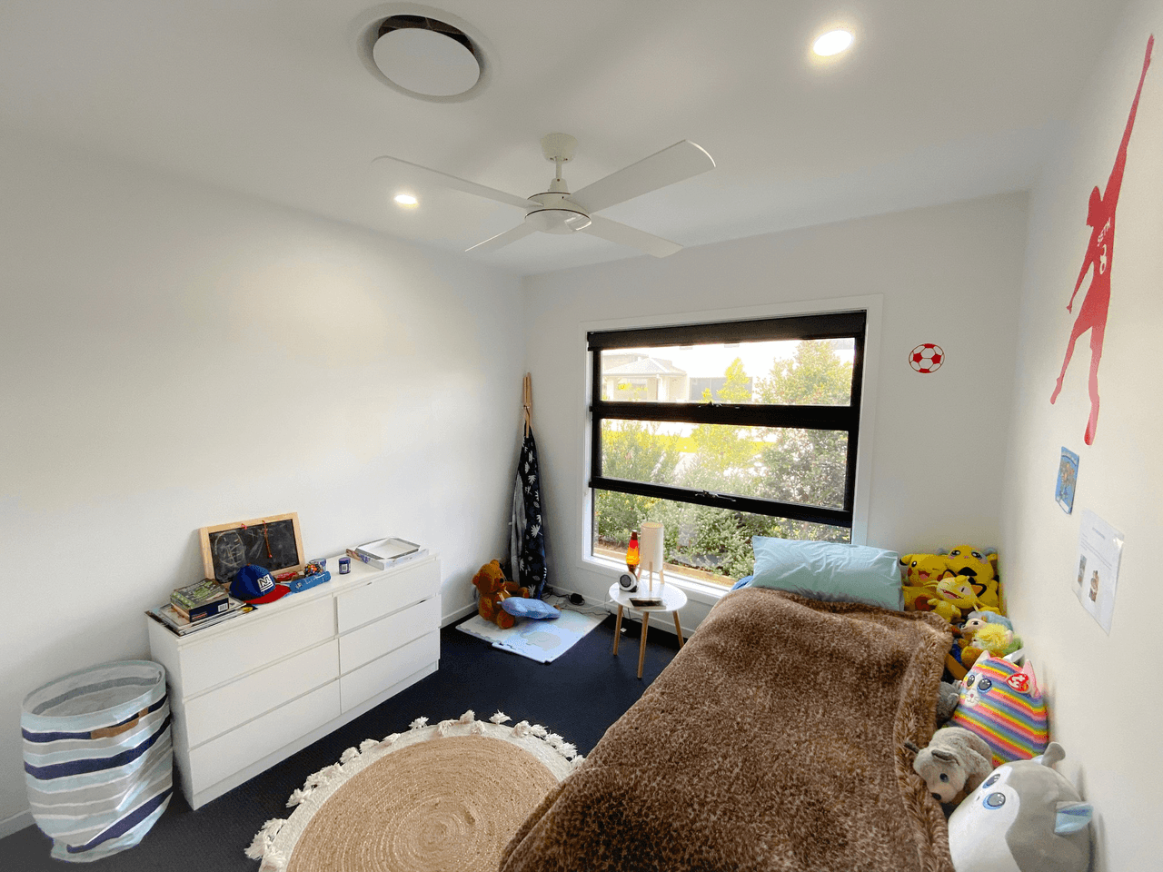 22 Jade Way, HELENSVALE, QLD 4212