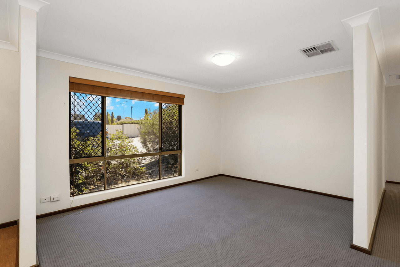 Unit 1/6 Neon Close, PARKWOOD, WA 6147