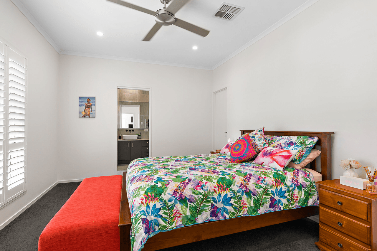 21 Clarence Avenue, BLI BLI, QLD 4560