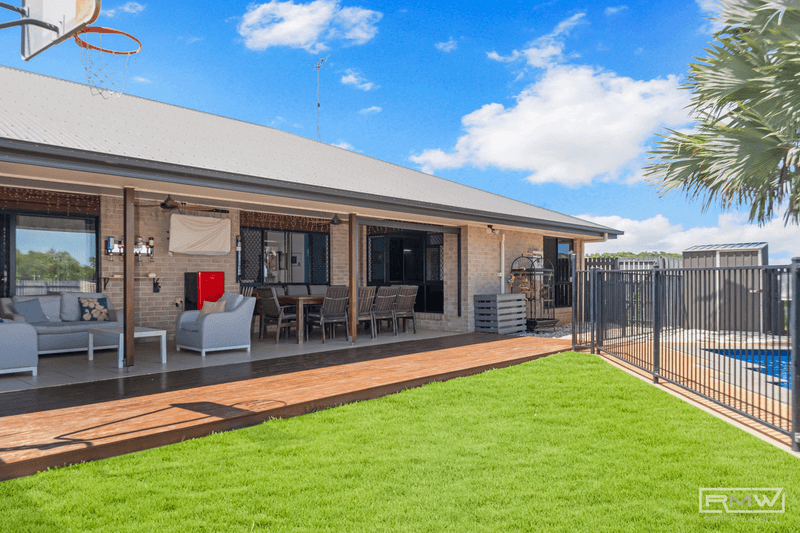 54 Waterview Drive, Lammermoor, QLD 4703