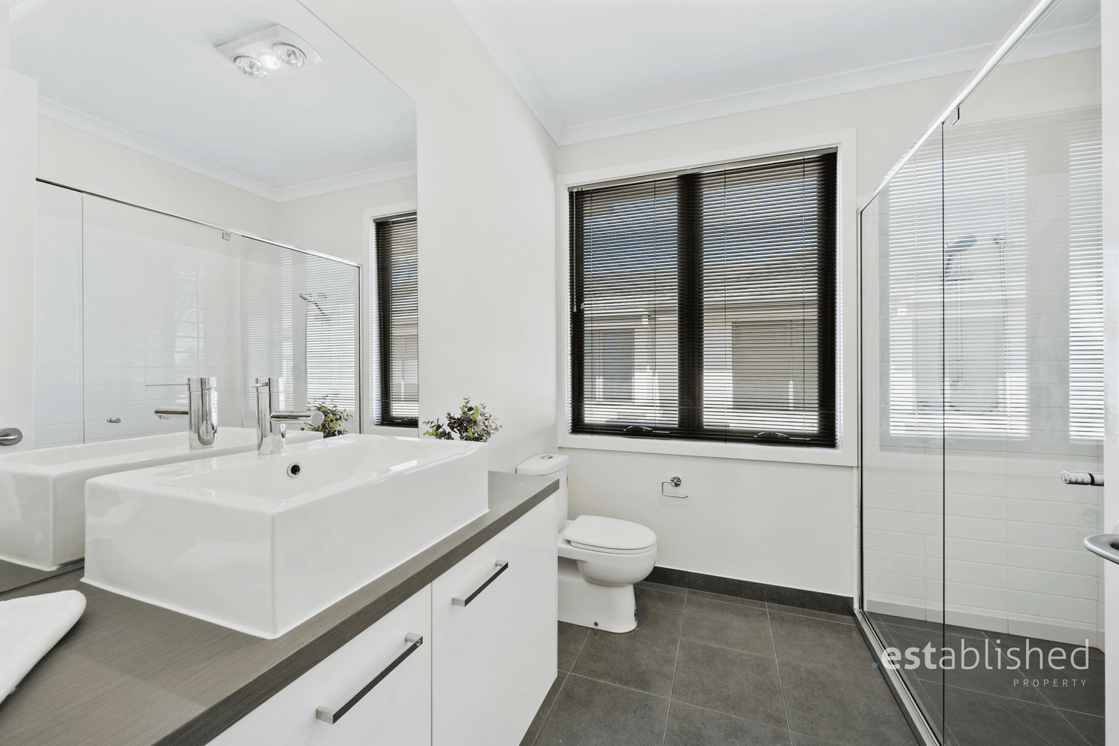 6/5 Greg Norman Drive, SANCTUARY LAKES, VIC 3030