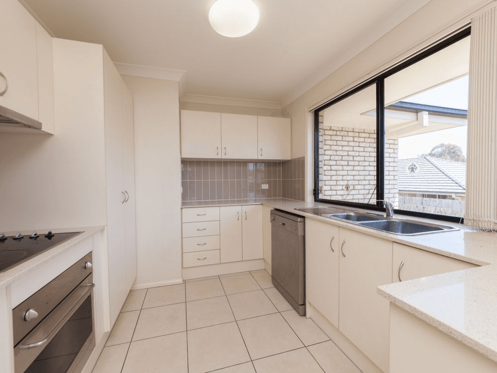 27 Chetwynd Street, REDBANK PLAINS, QLD 4301