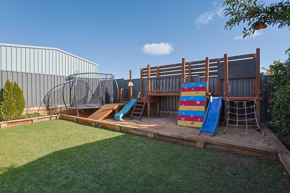23 Livingstone Drive, Gol Gol, NSW 2738