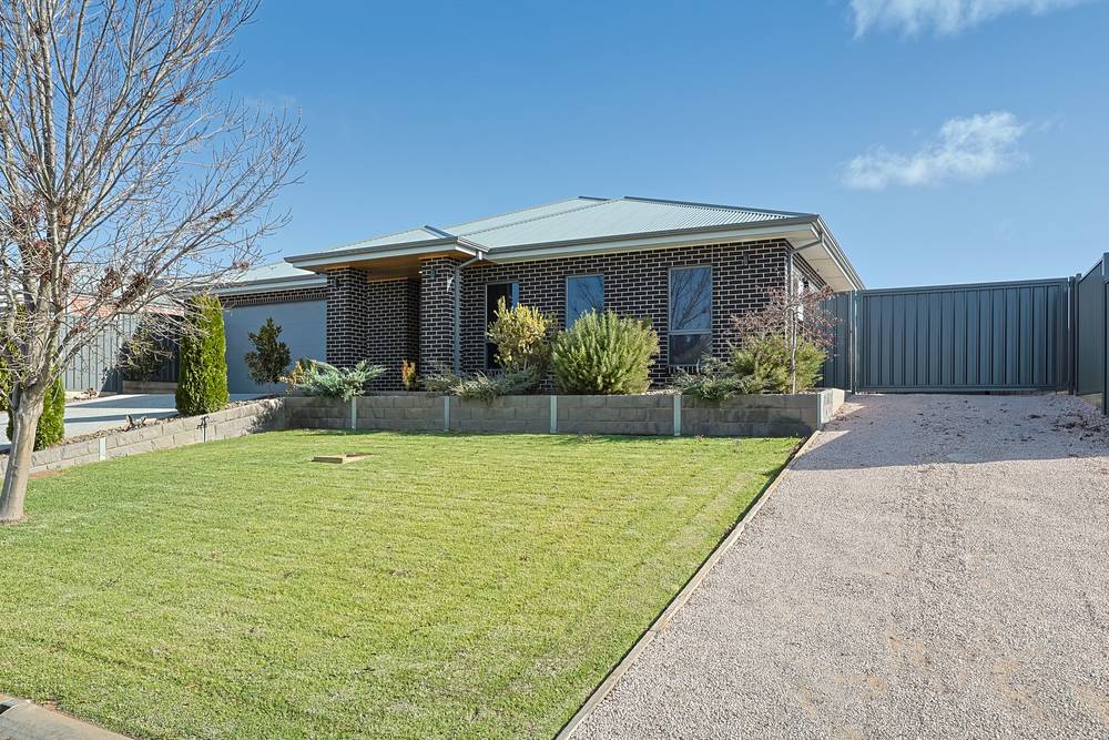 23 Livingstone Drive, Gol Gol, NSW 2738