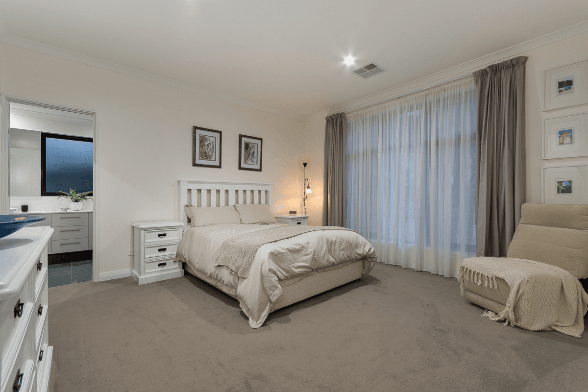 14 Birdie Grove, Yanchep, WA 6035