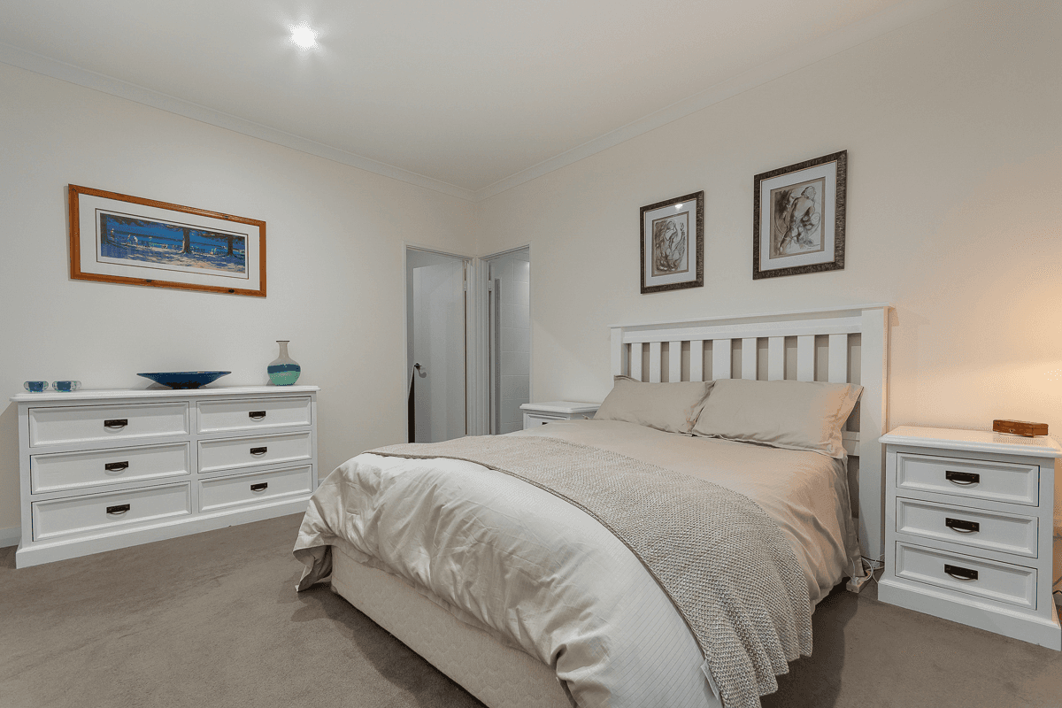 14 Birdie Grove, Yanchep, WA 6035