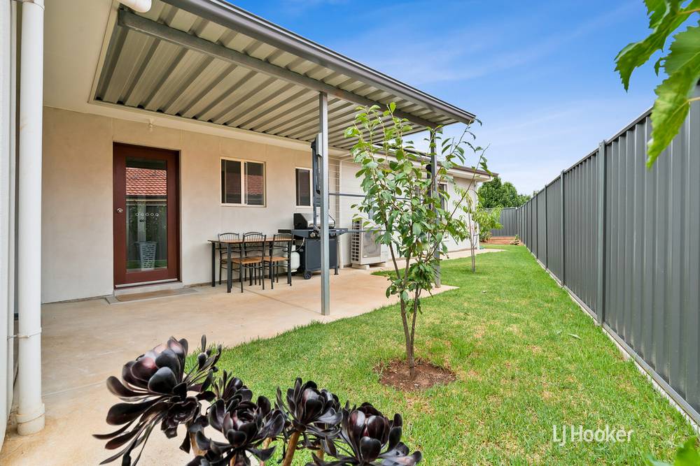 17 Broadwater Place, BLAKEVIEW, SA 5114