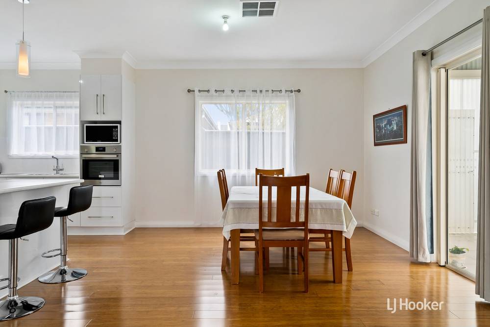 17 Broadwater Place, BLAKEVIEW, SA 5114