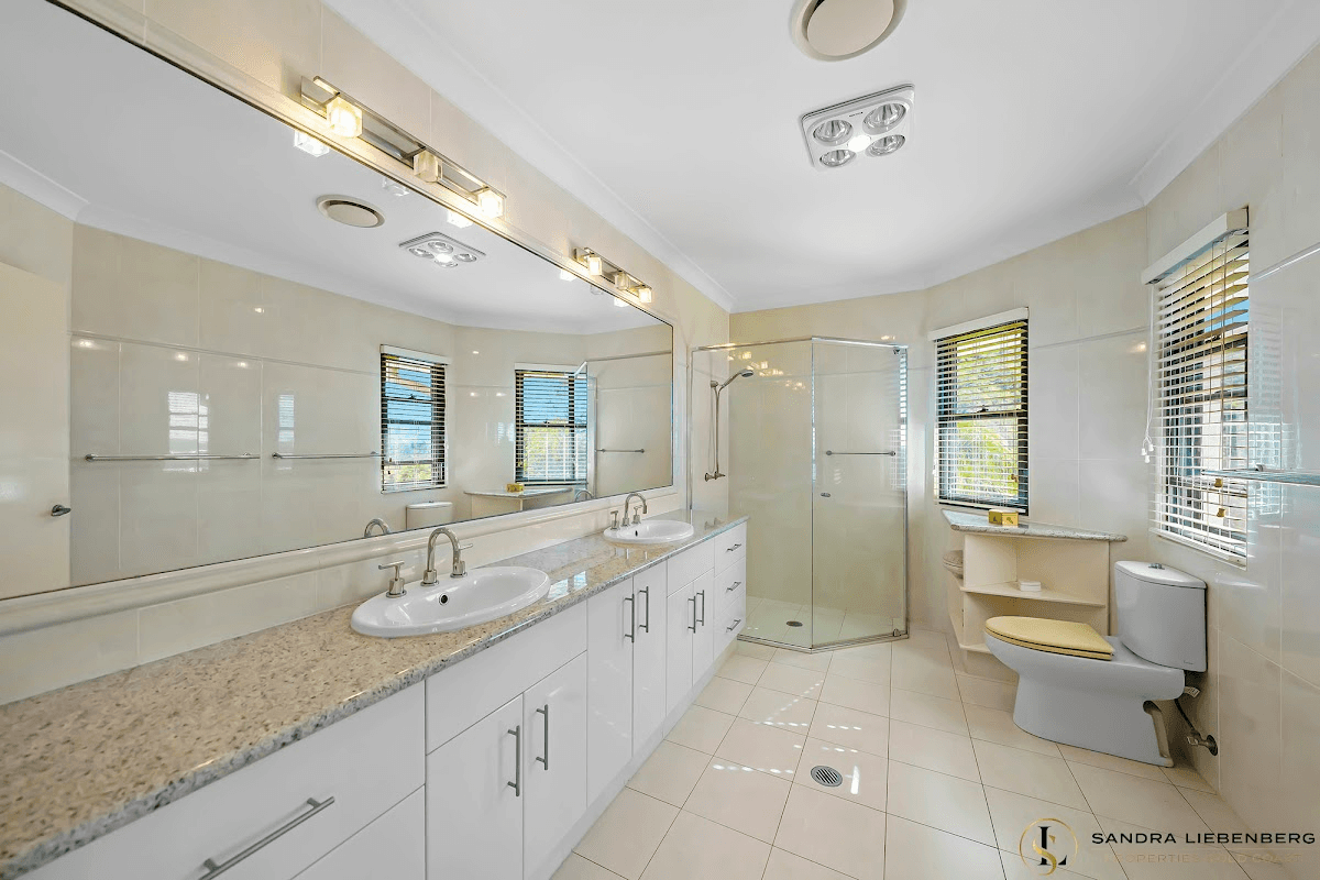 129 Strawberry Road, Bonogin, QLD 4213