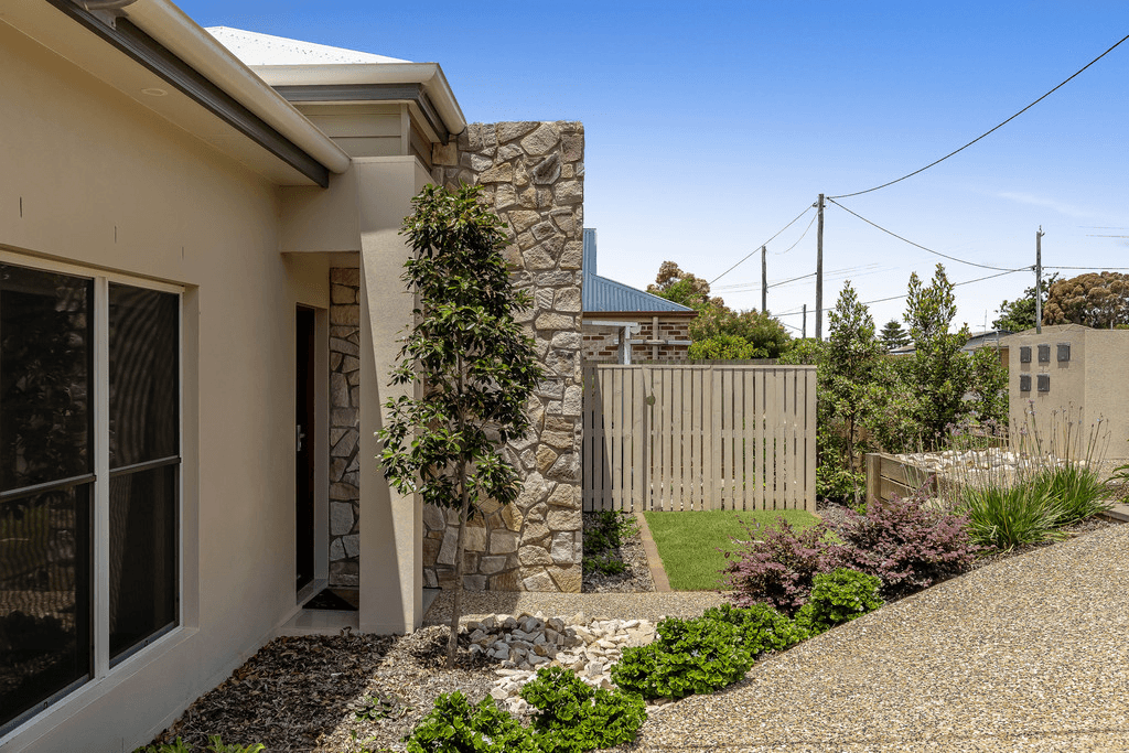 1/41 Hunter Street, CENTENARY HEIGHTS, QLD 4350