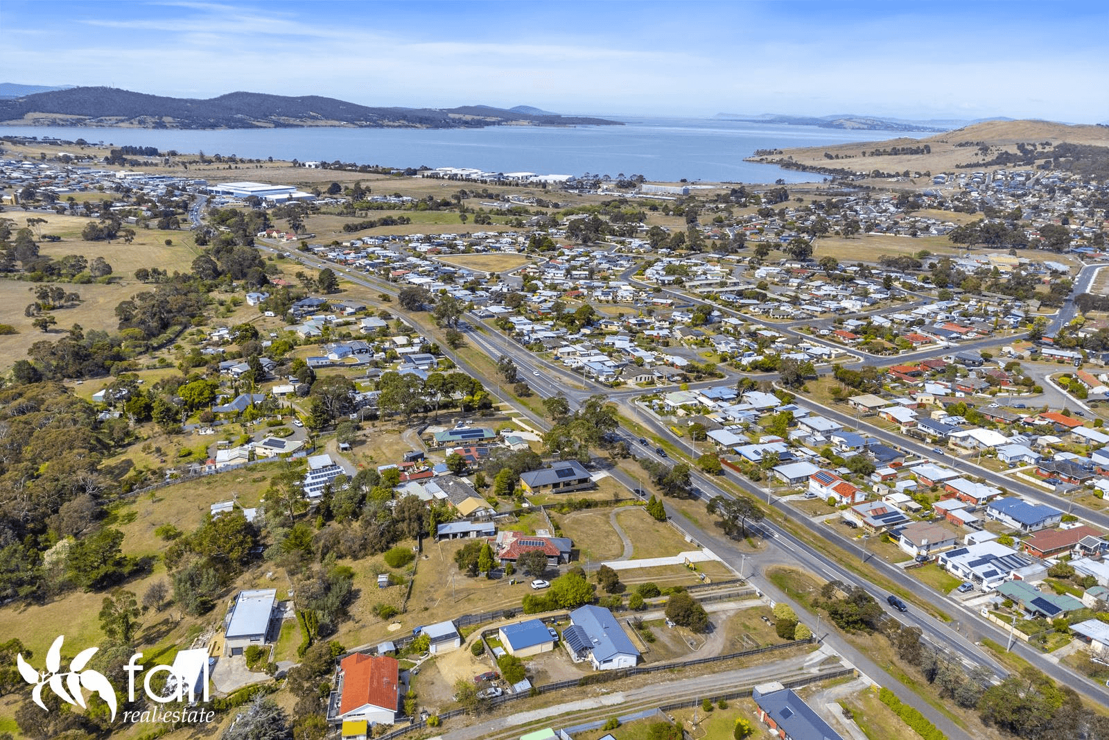 63 Grange Road East, ROKEBY, TAS 7019