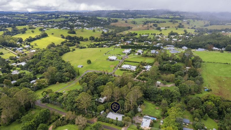 57 Treehaven Way, MALENY, QLD 4552