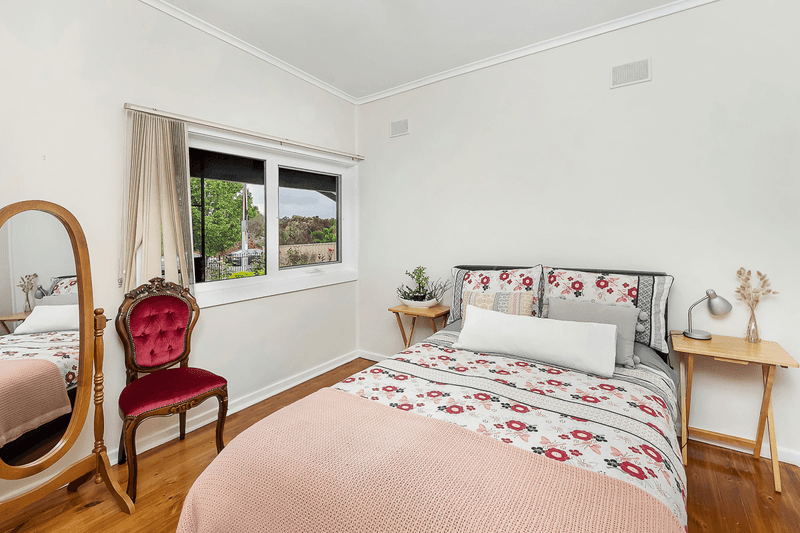 24 Albert Road, MOUNT BARKER, SA 5251