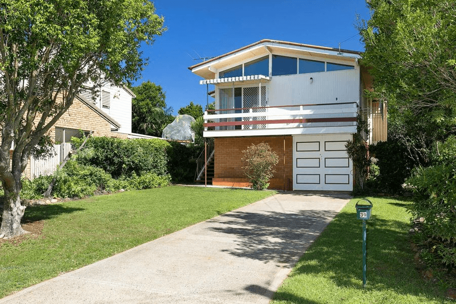 39 Barbara Street, MANLY WEST, QLD 4179