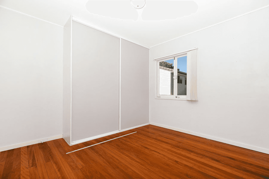 39 Barbara Street, MANLY WEST, QLD 4179