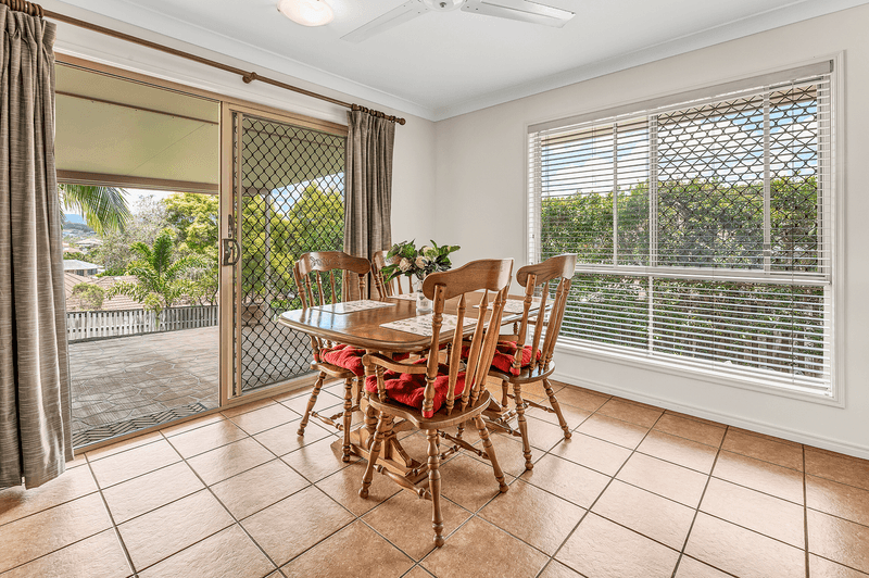 15 Laysan Crescent, OXENFORD, QLD 4210