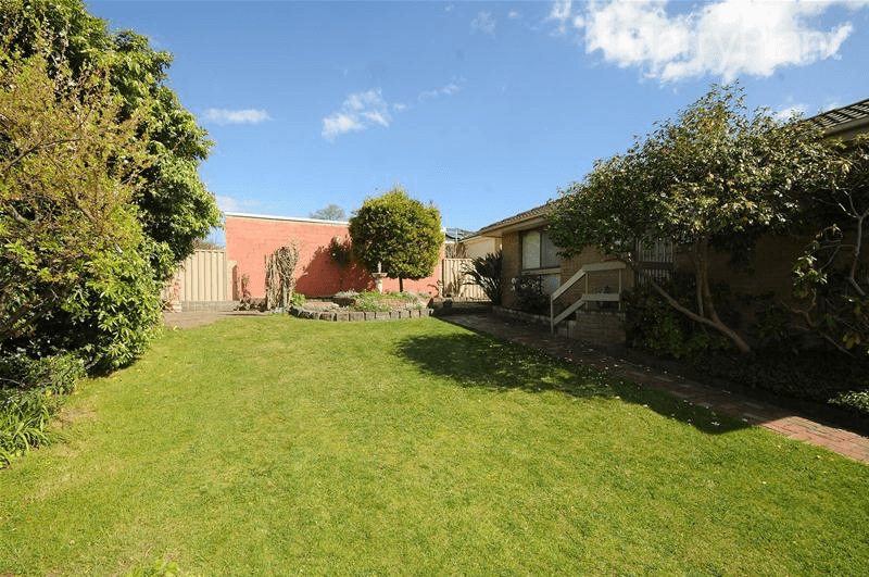 24 Francesco Drive, Dandenong North, VIC 3175