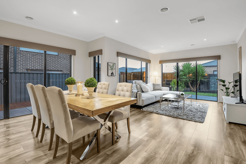 27 Baronial Way, CRAIGIEBURN, VIC 3064