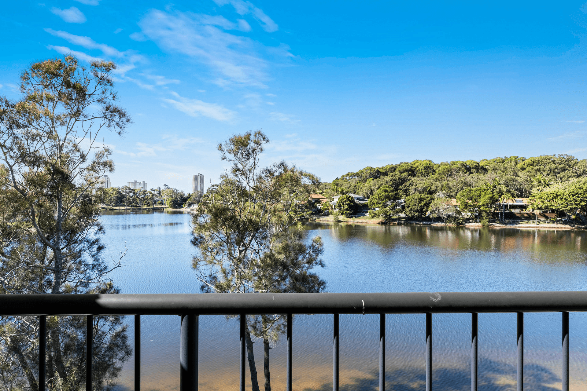 5/8-10 Sunbird Street, Burleigh Waters, QLD 4220